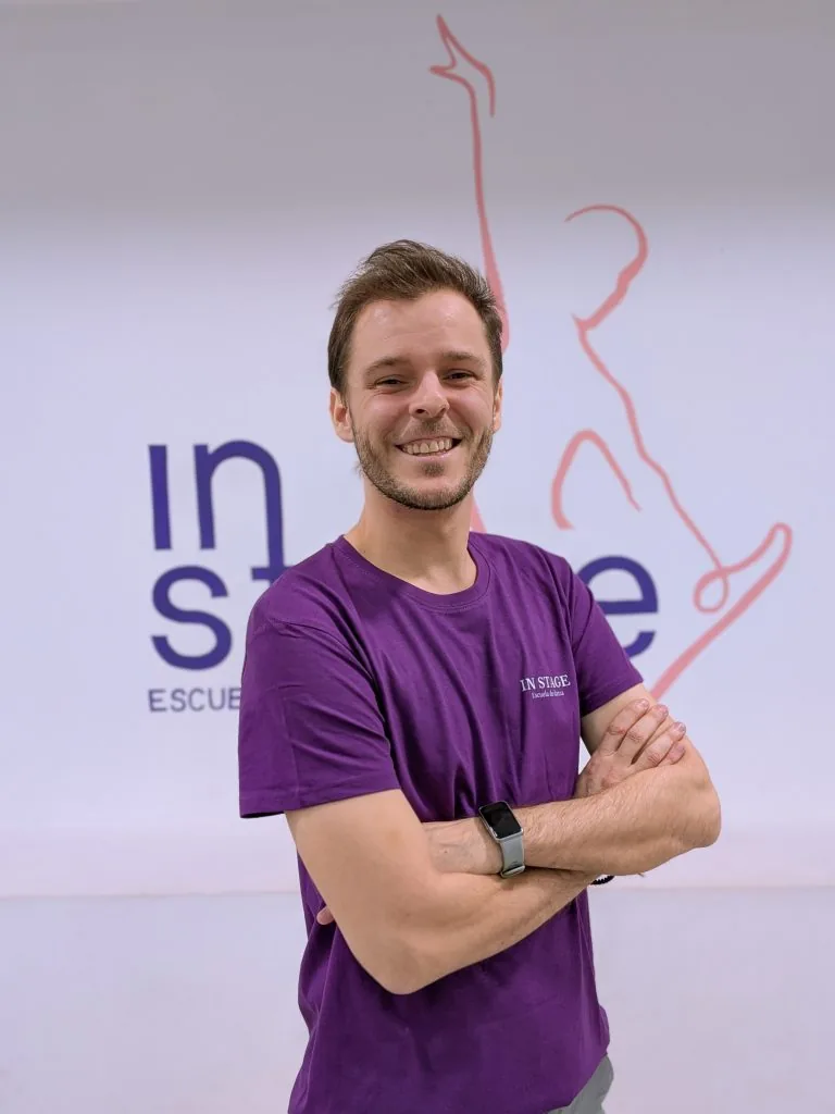 Iñigo Zubiri, profesor de teatro físico, canto y teatro musical en In Stage